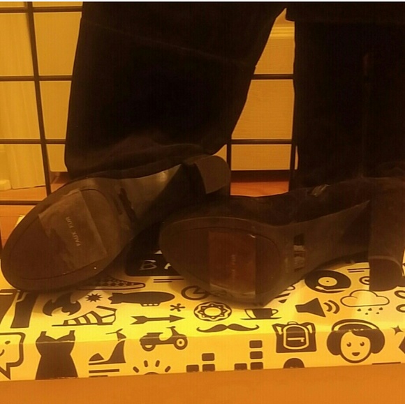 Heeled boots - Picture 2 of 3